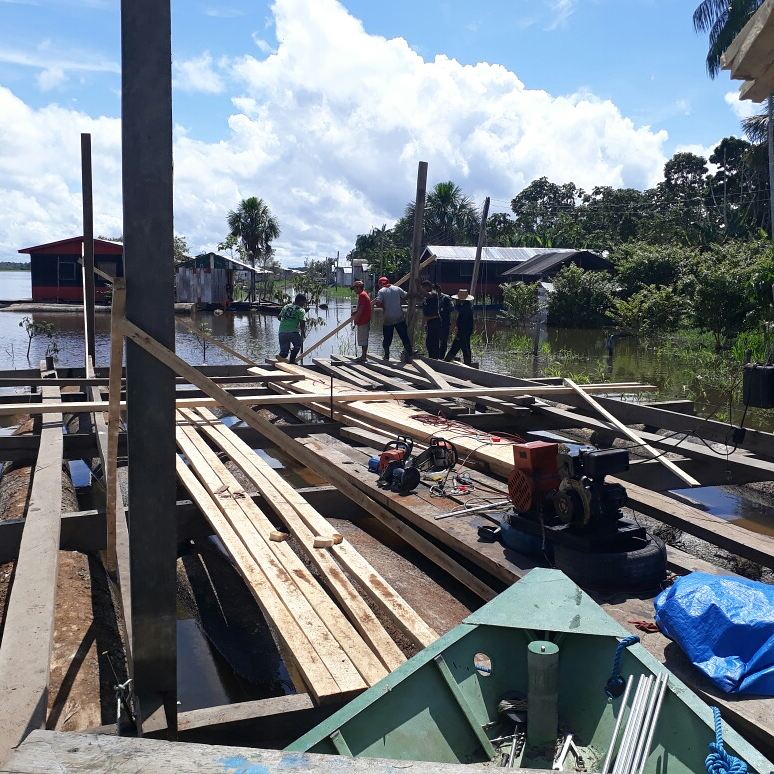 Comunidade se organiza para construção de igreja flutuante no estado da Amazonia